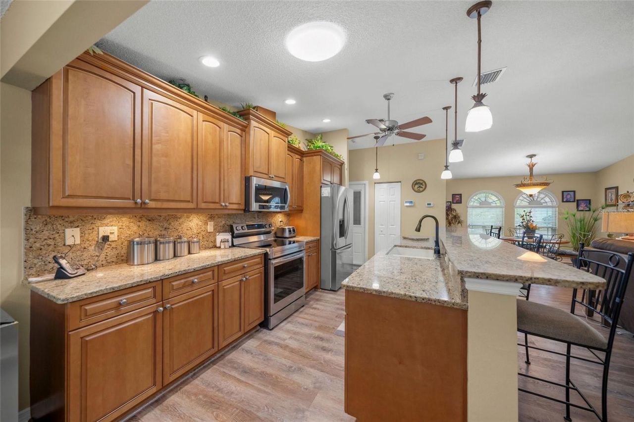 8465 Cypress Lake Circle, Sarasota, FL 34243 Photo