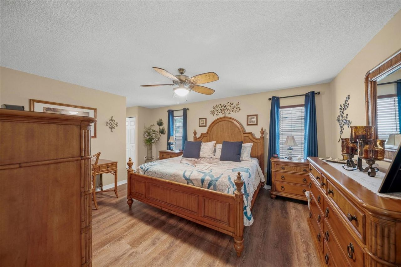 8465 Cypress Lake Circle, Sarasota, FL 34243 Photo