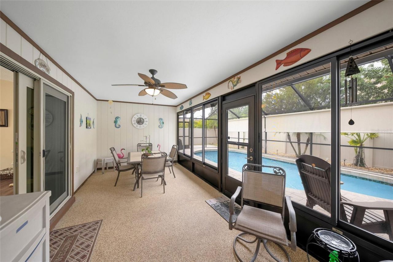 8465 Cypress Lake Circle, Sarasota, FL 34243 Photo