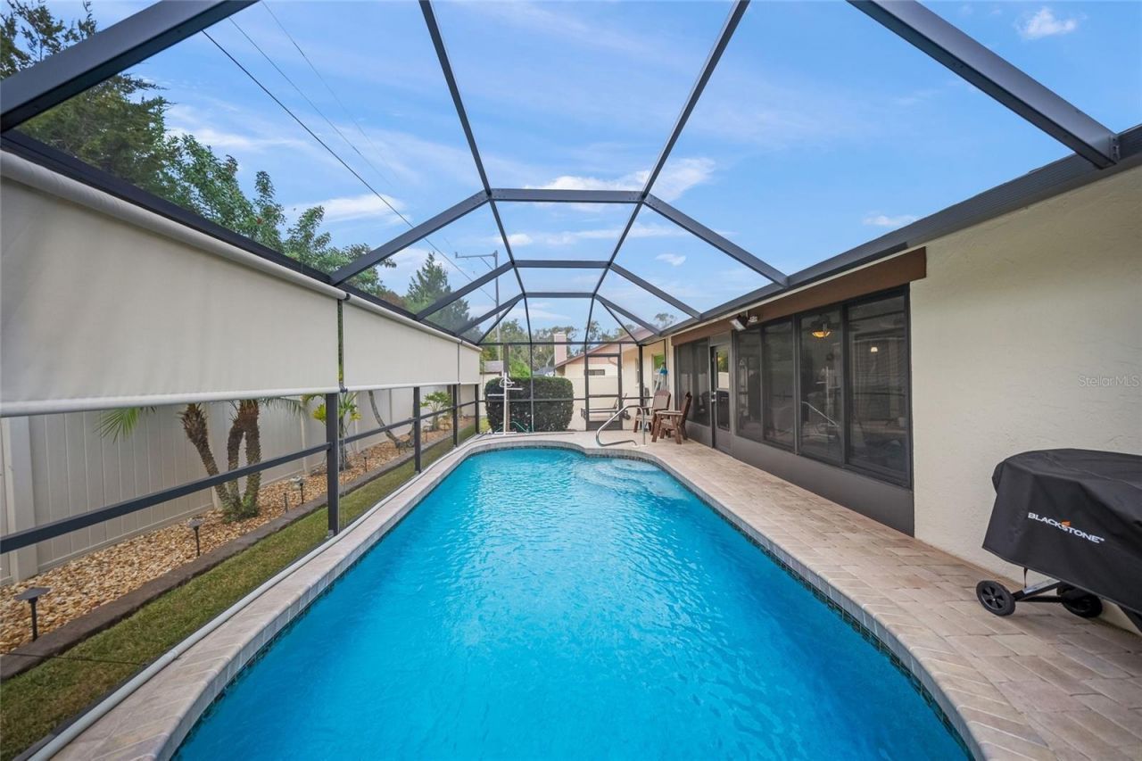 8465 Cypress Lake Circle, Sarasota, FL 34243 Photo