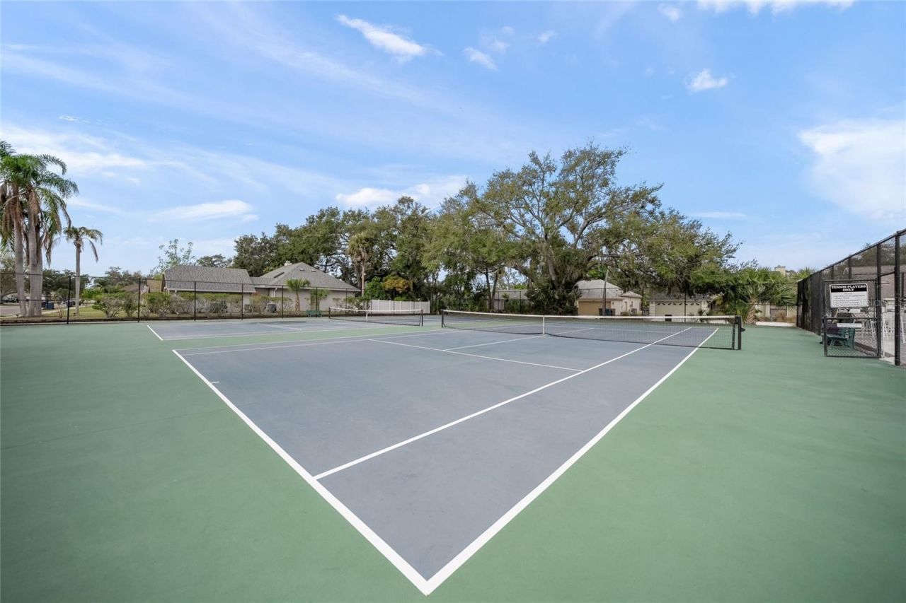 8465 Cypress Lake Circle, Sarasota, FL 34243 Photo