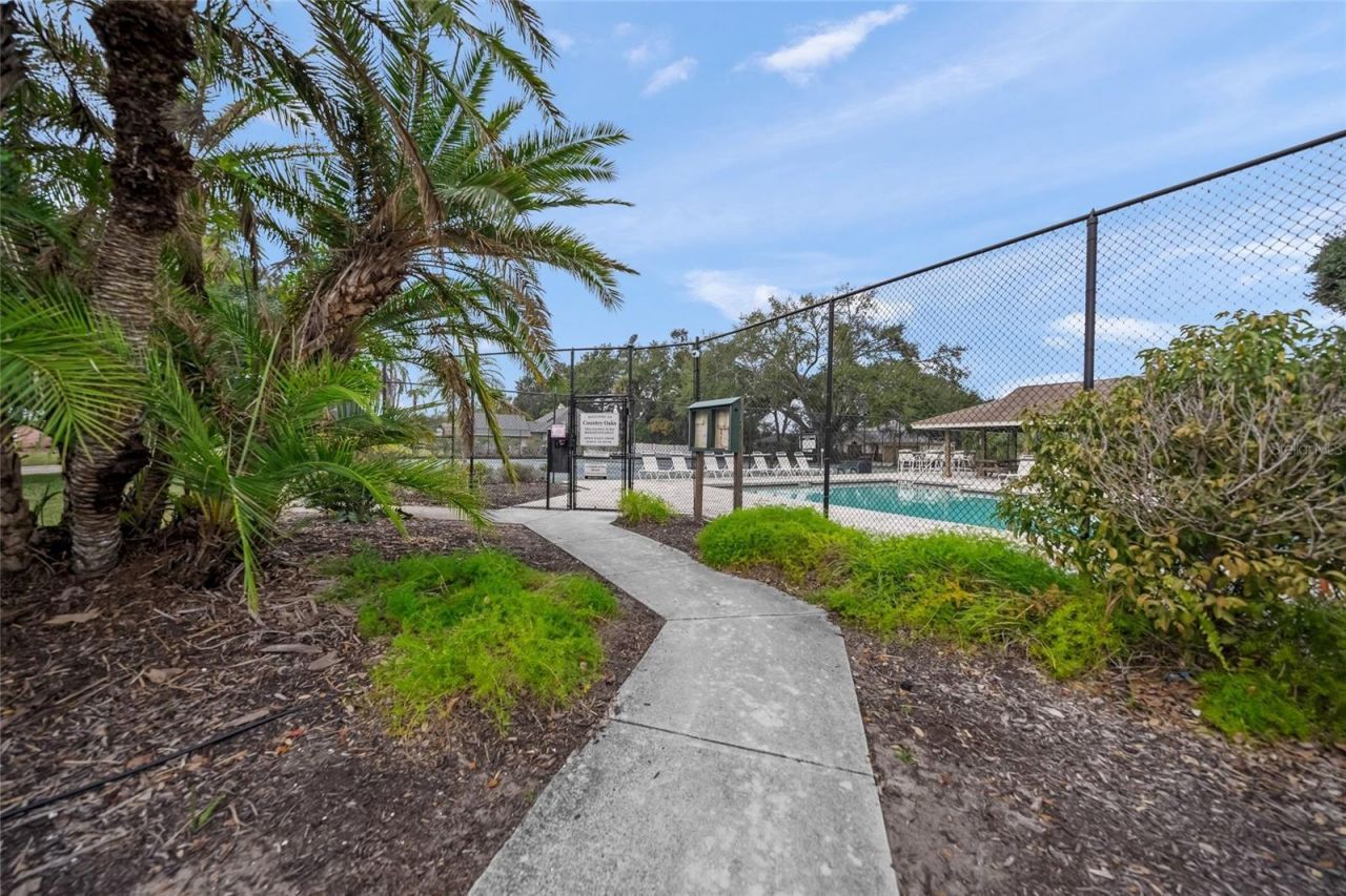 8465 Cypress Lake Circle, Sarasota, FL 34243 Photo