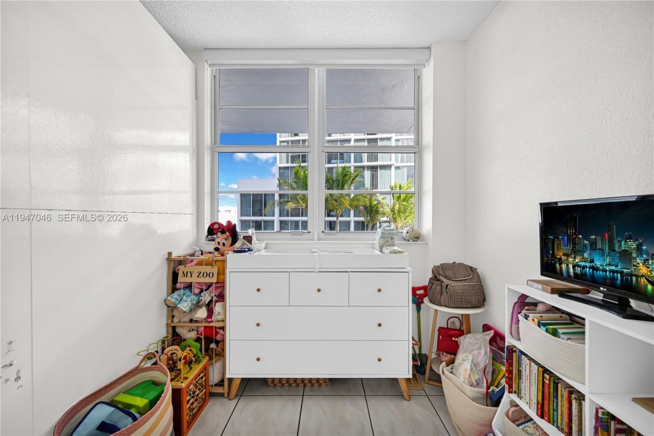 2829 Indian Creek Dr, Unit 410, Miami Beach, FL 33140 Photo