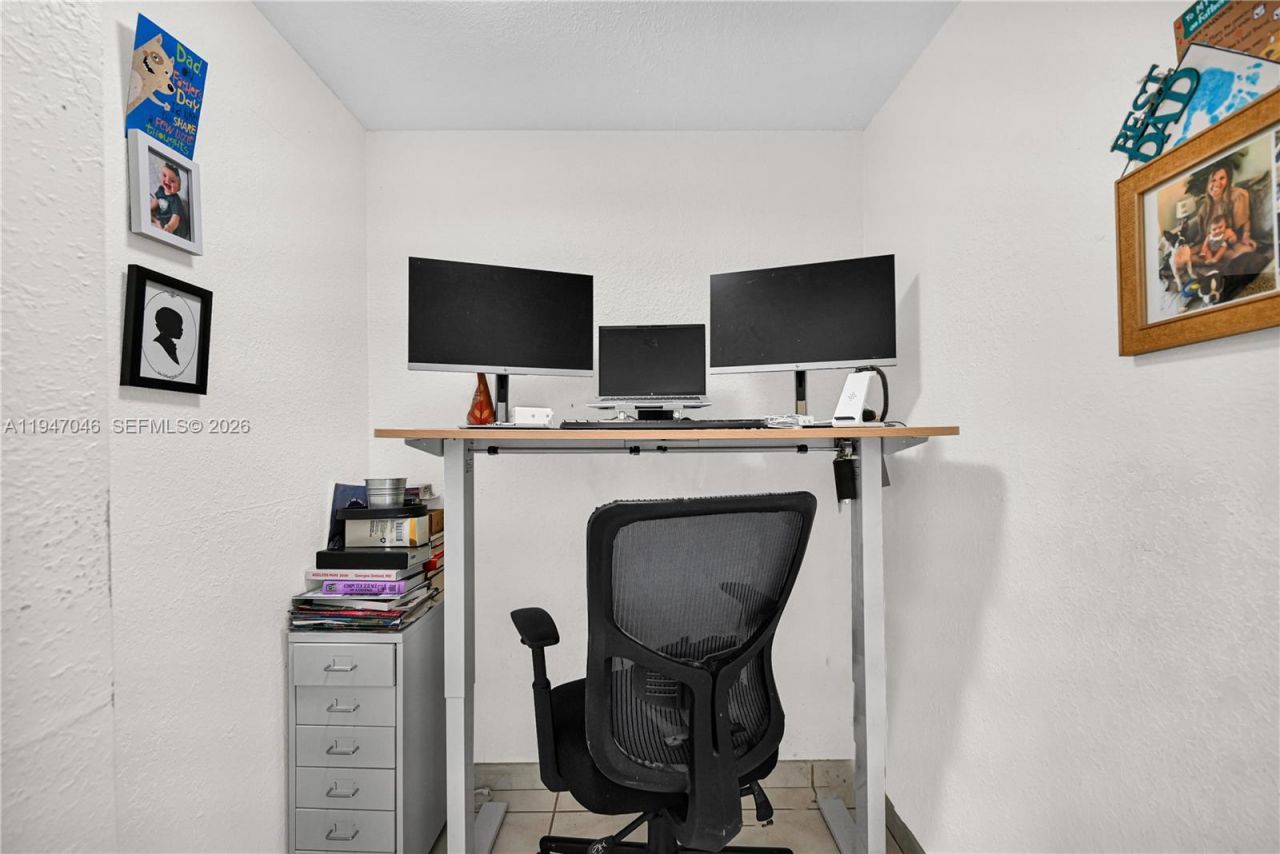 2829 Indian Creek Dr, Unit 410, Miami Beach, FL 33140 Photo