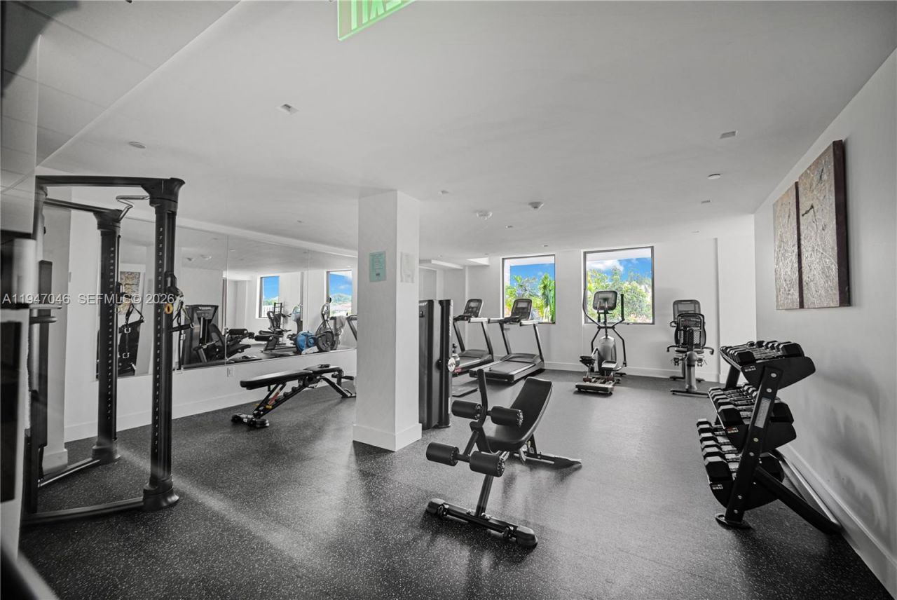 2829 Indian Creek Dr, Unit 410, Miami Beach, FL 33140 Photo