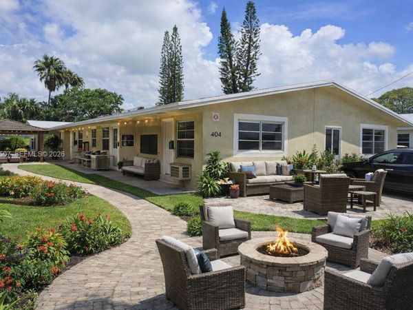 404 SE 4th Ave , Unit 3, Hallandale Beach, FL 33009