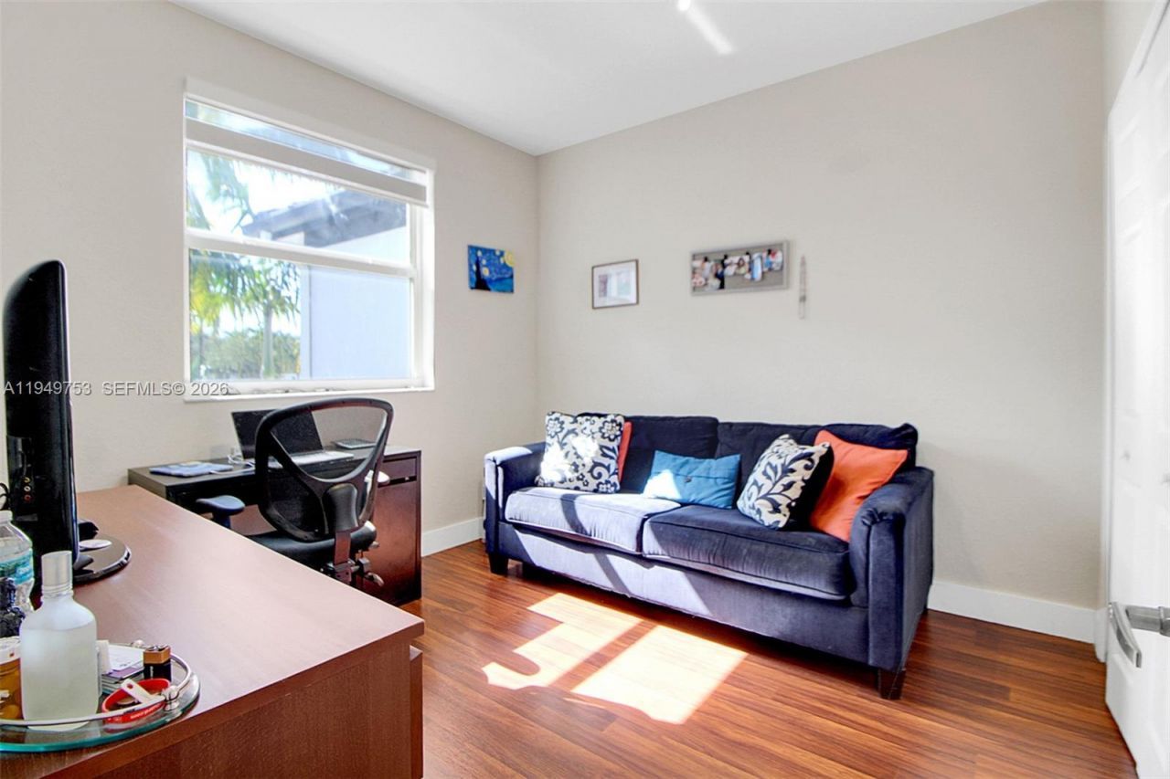 11491 NW 78th Ter, Doral, FL 33178 Photo