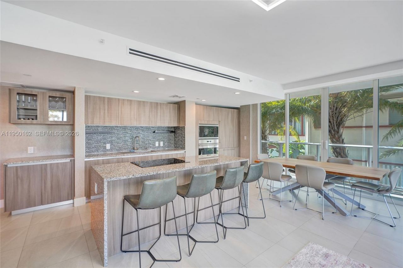 1170 101st St, Unit 201, Bay Harbor Islands, FL 33154 Photo