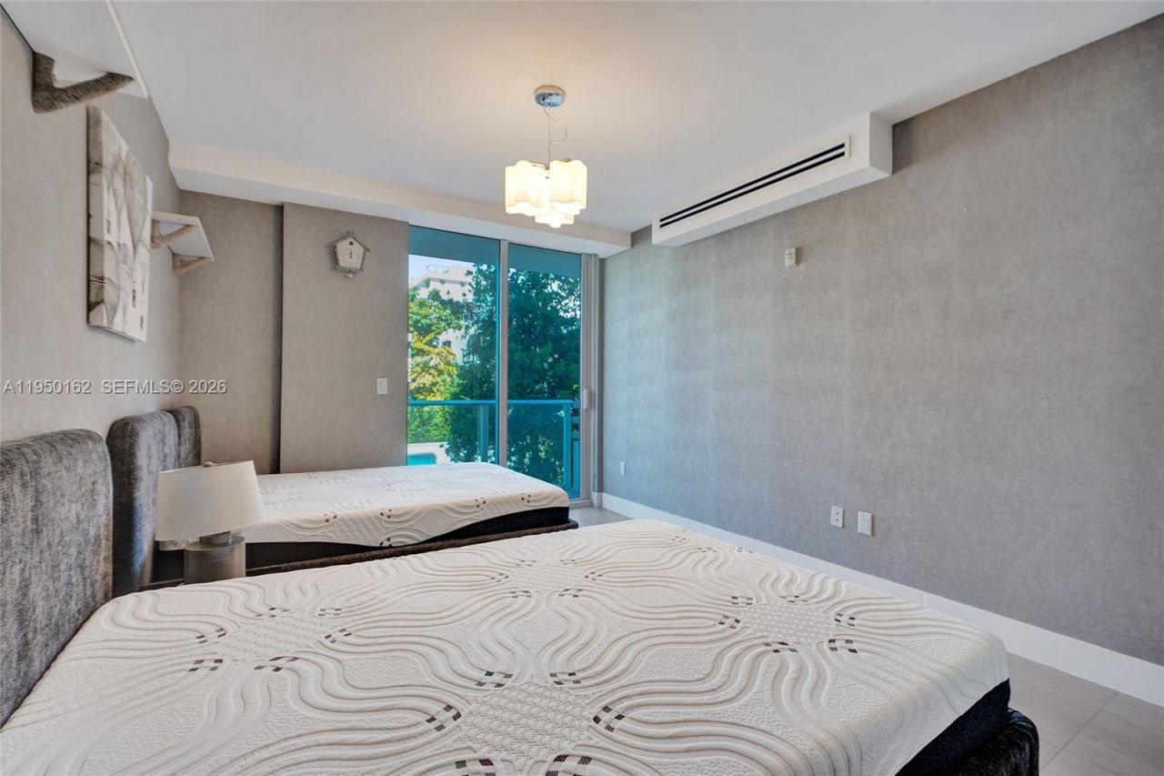 1170 101st St, Unit 201, Bay Harbor Islands, FL 33154 Photo