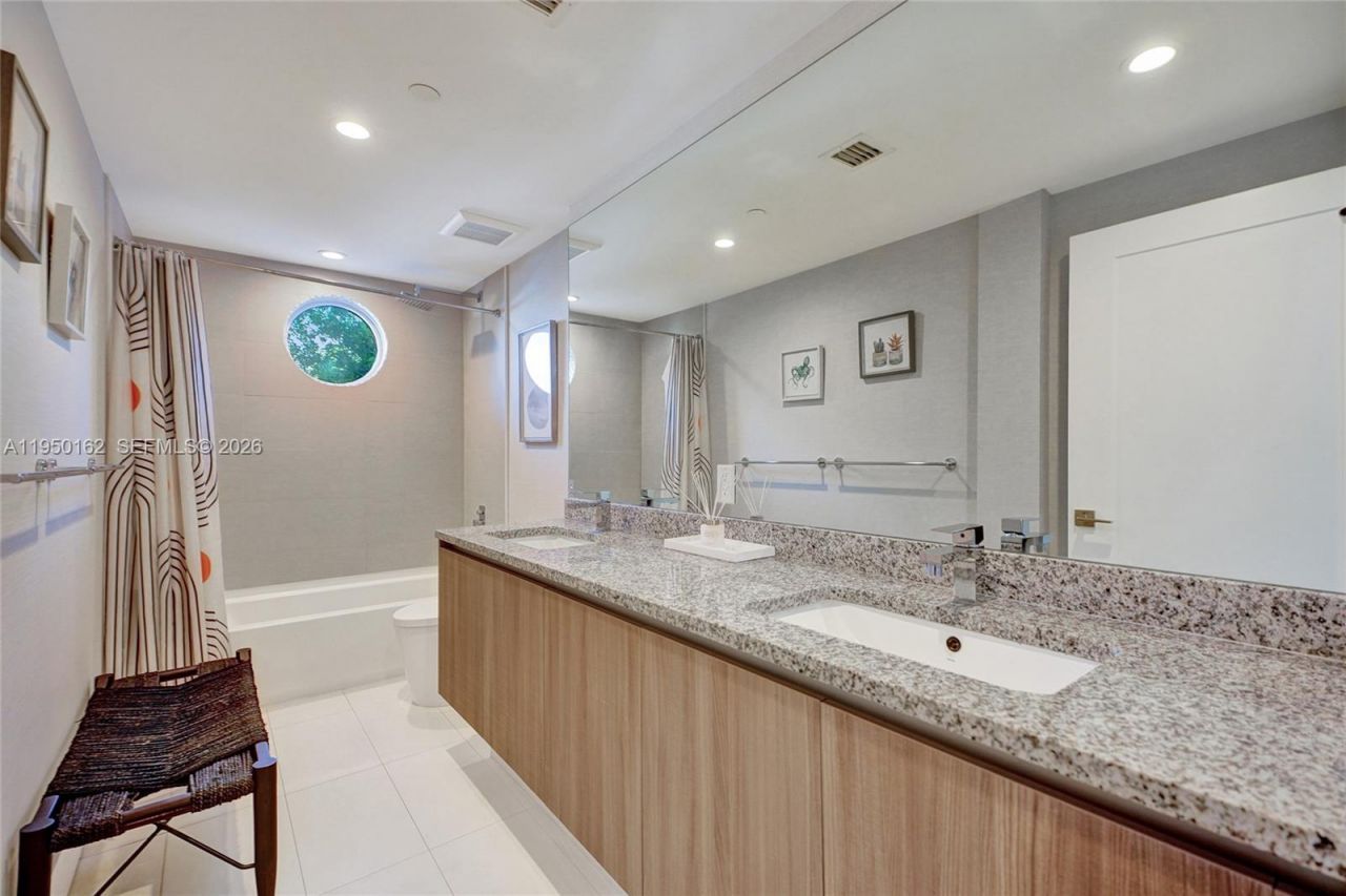 1170 101st St, Unit 201, Bay Harbor Islands, FL 33154 Photo