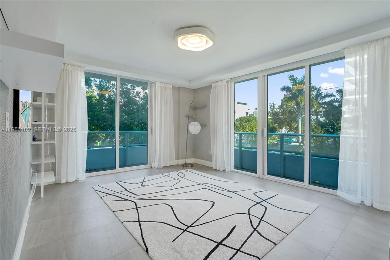 1170 101st St, Unit 201, Bay Harbor Islands, FL 33154 Photo