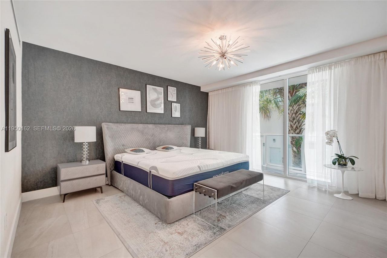 1170 101st St, Unit 201, Bay Harbor Islands, FL 33154 Photo