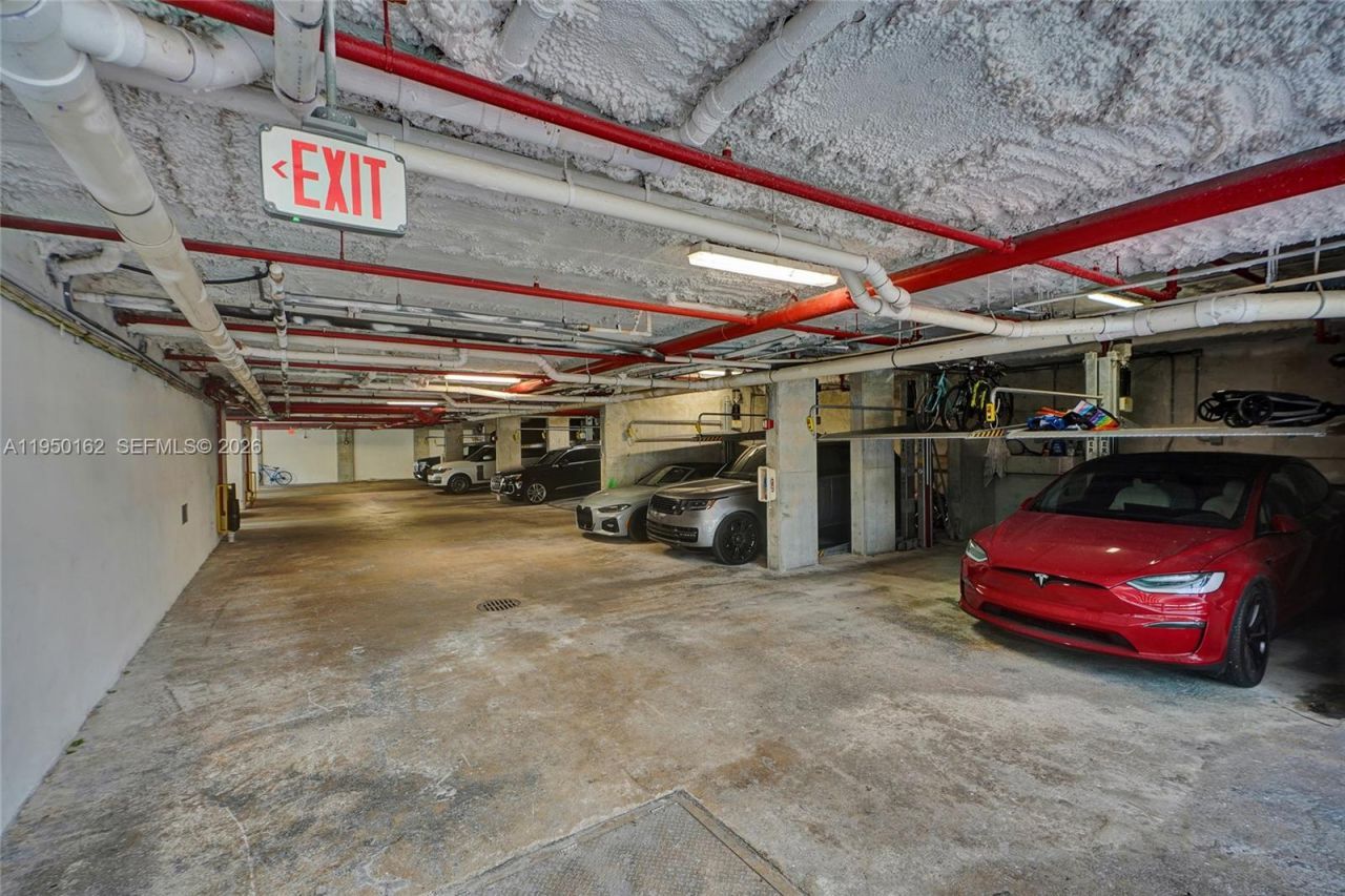 1170 101st St, Unit 201, Bay Harbor Islands, FL 33154 Photo