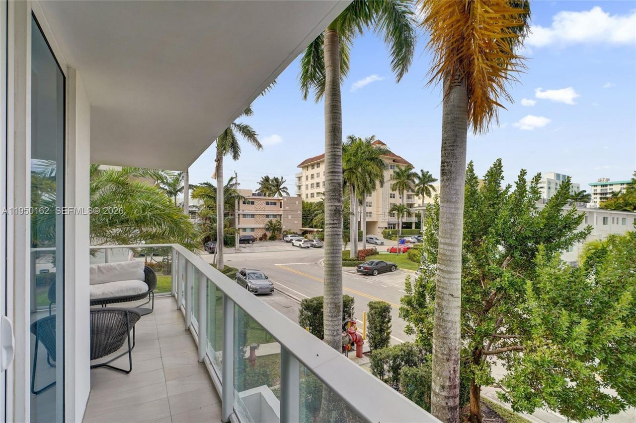 1170 101st St, Unit 201, Bay Harbor Islands, FL 33154 Photo