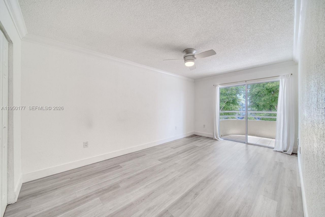 10795 SW 108th Ave, Unit 304, Miami, FL 33176 Photo