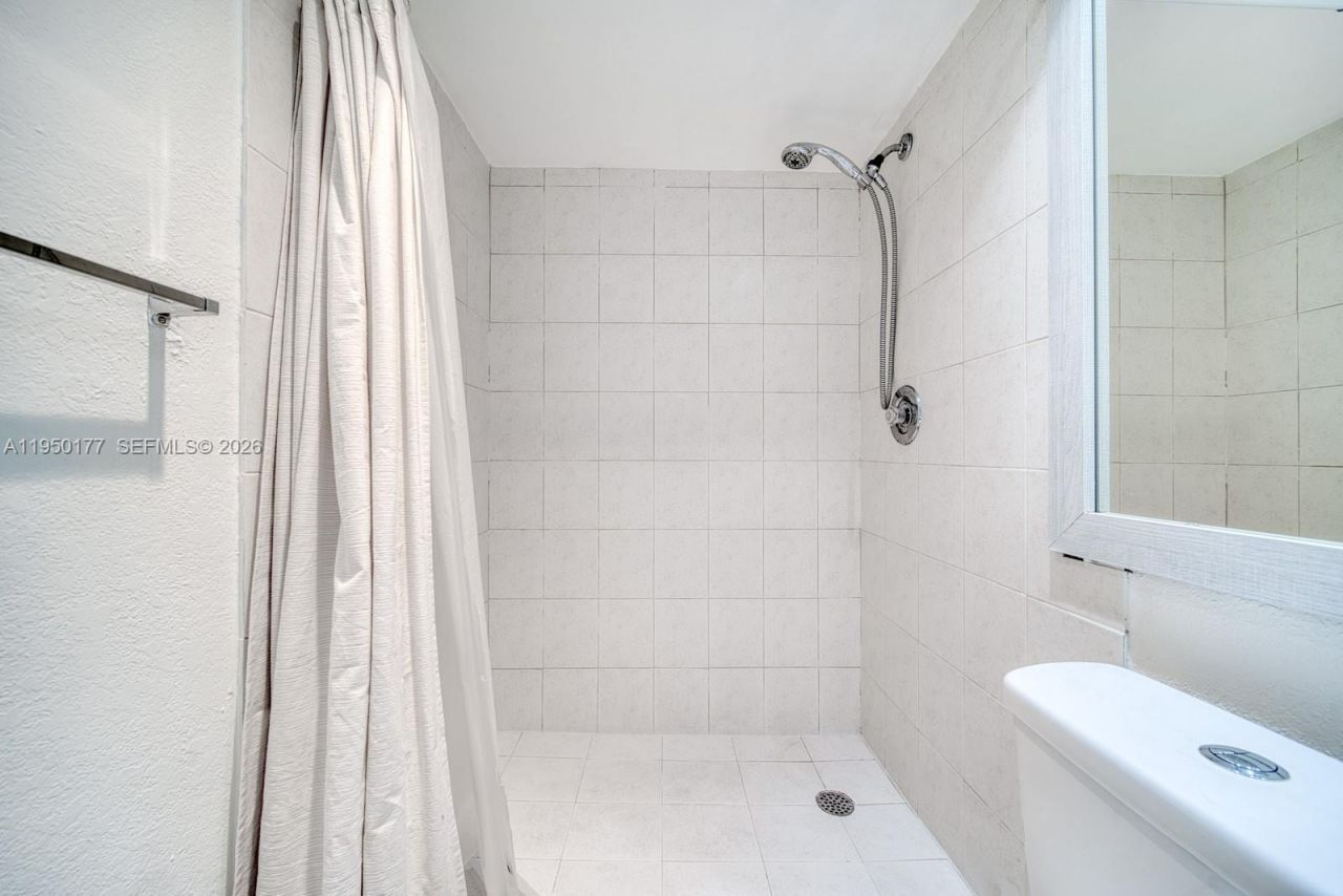 10795 SW 108th Ave, Unit 304, Miami, FL 33176 Photo