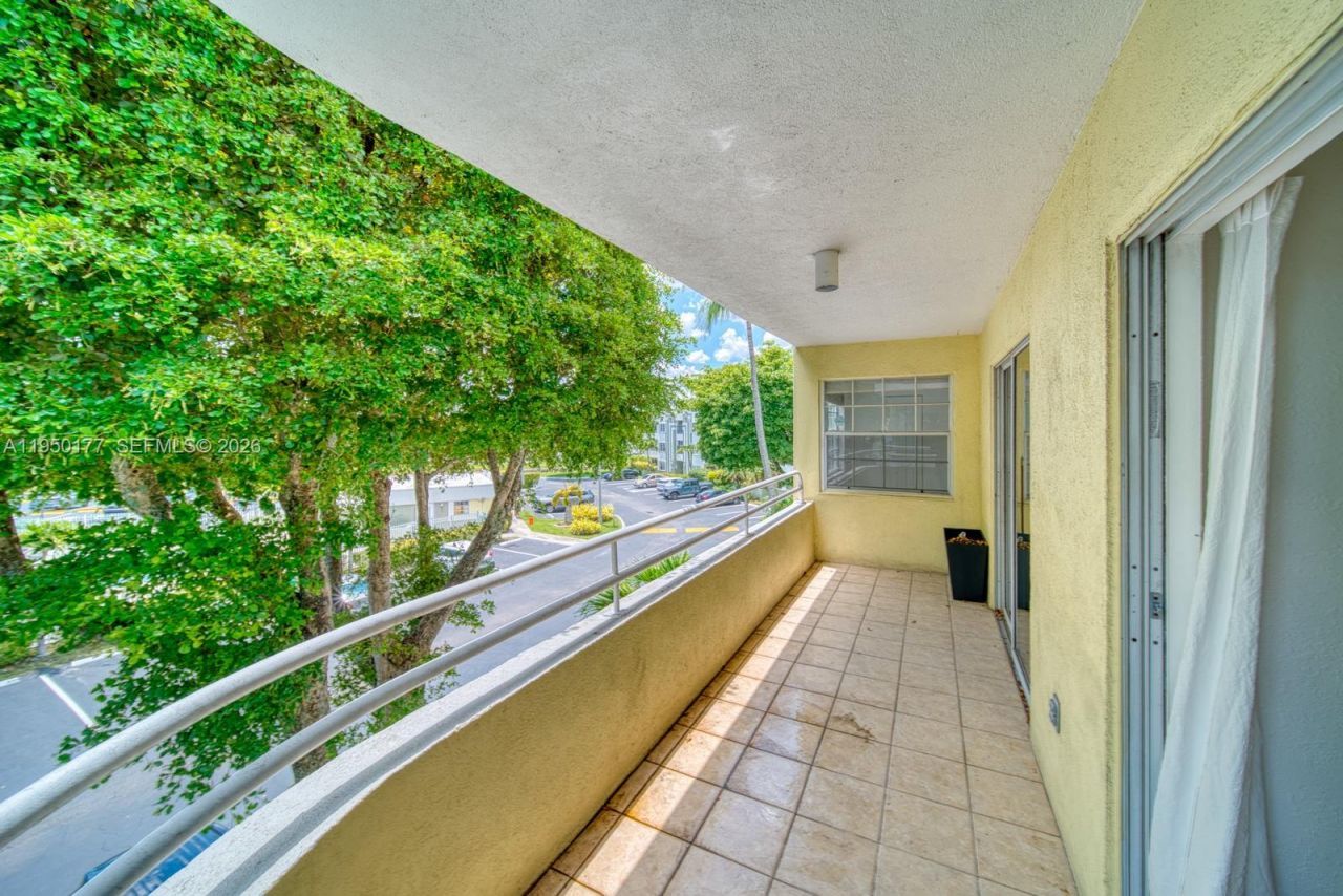 10795 SW 108th Ave, Unit 304, Miami, FL 33176 Photo
