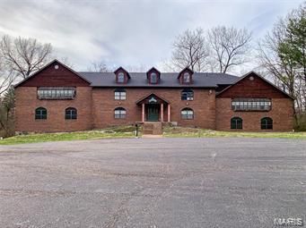 9 Lake Christine, Belleville, IL 62221 Main Photo