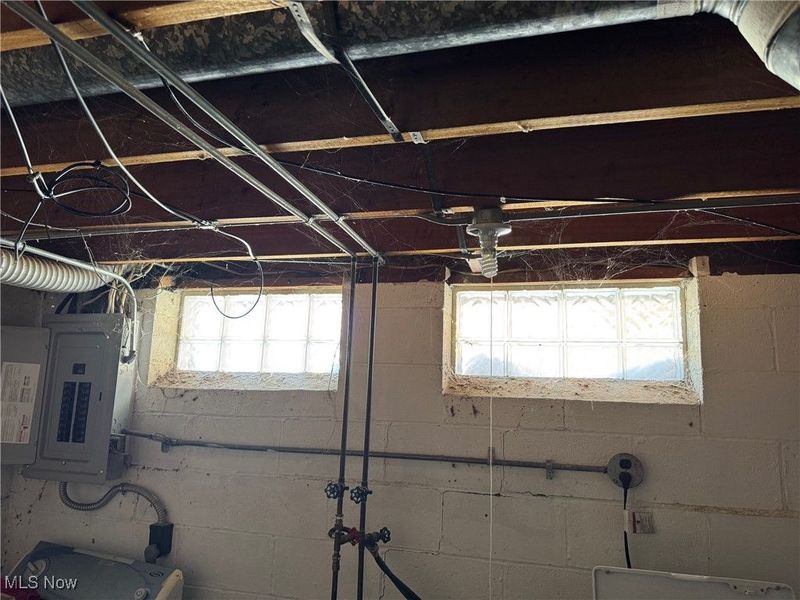 9717 David Road, Cleveland, OH 44125 Photo 19