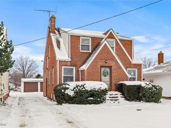 890 E 250th Street, Euclid, OH 44132