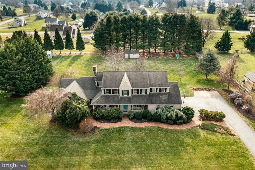 683 Cloverfield Drive, Narvon, PA 17555 Main Photo