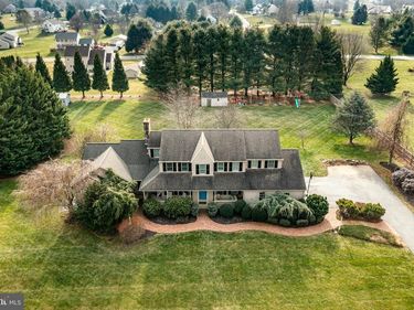 683 CLOVERFIELD DRIVE, NARVON, PA 17555