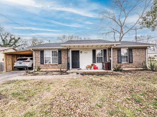 800 W Town Court, Bowling Green, KY 42101