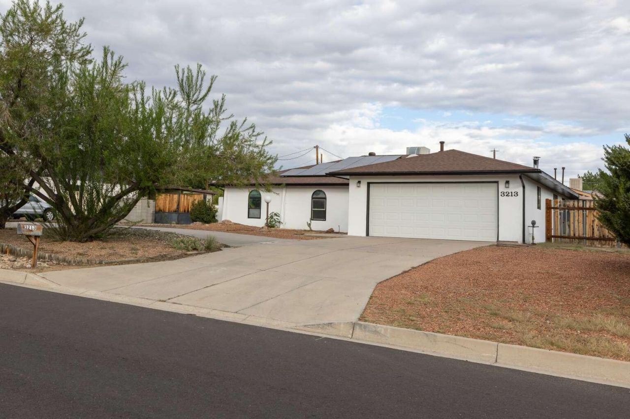 3213 Sue Circle Se, Rio Rancho, NM 87124 Main Photo