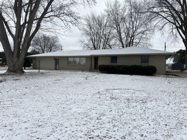 2408 16th Avenue, Sterling, IL 61081