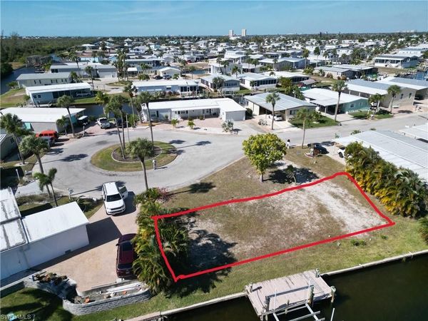 17931 Bryan CT , FORT MYERS BEACH, FL 33931