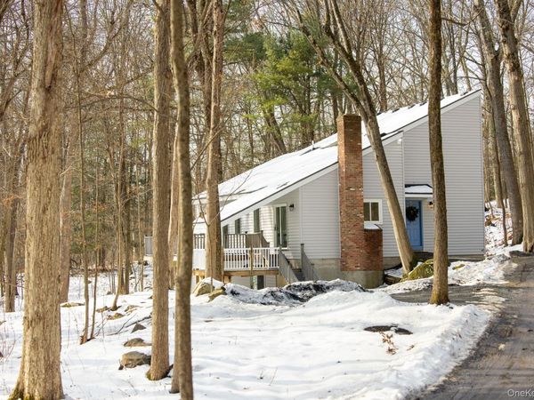 3 High Wood Road, Staatsburg, NY 12580