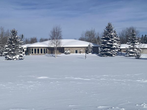 1935 E Malmborg Row, Sault Ste Marie, MI 49783