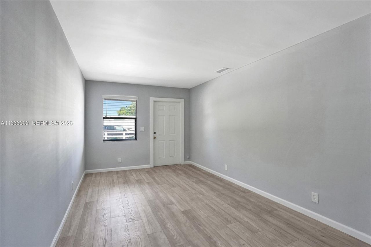 1200 W 31st St, Unit B, Riviera Beach, FL 33404 Photo