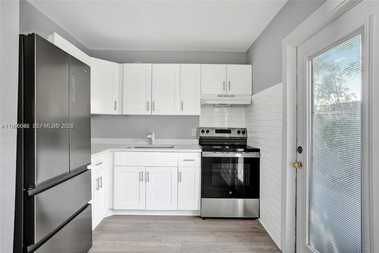 1200 W 31st St, Unit B, Riviera Beach, FL 33404 Photo