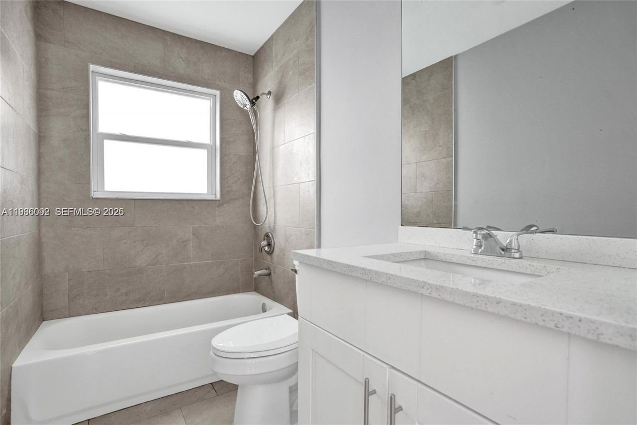 1200 W 31st St, Unit B, Riviera Beach, FL 33404 Photo