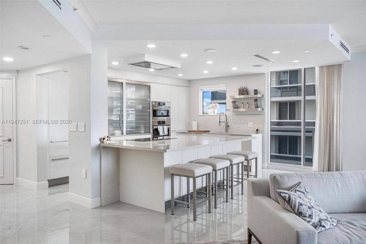 9559 Collins Ave, Unit S4-E, Surfside, FL 33154 Photo