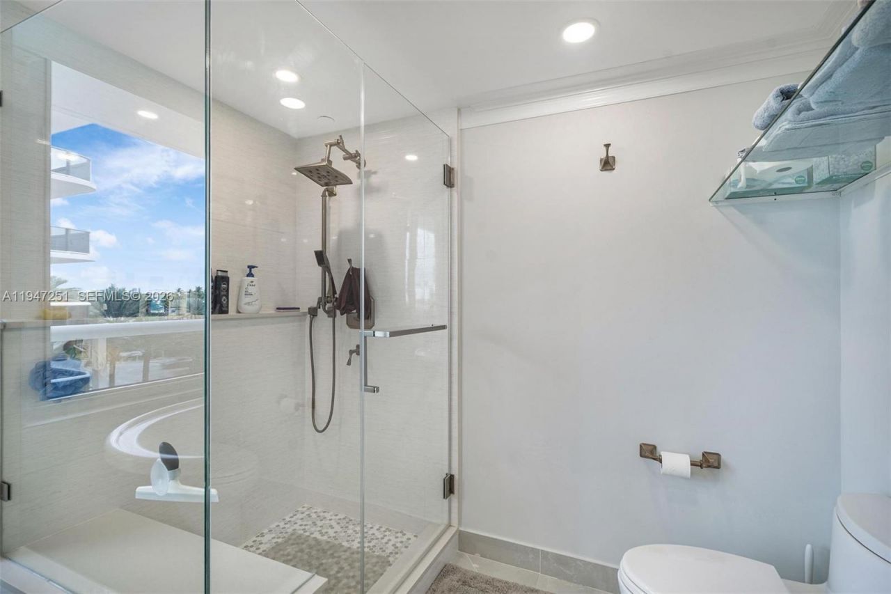 9559 Collins Ave, Unit S4-E, Surfside, FL 33154 Photo