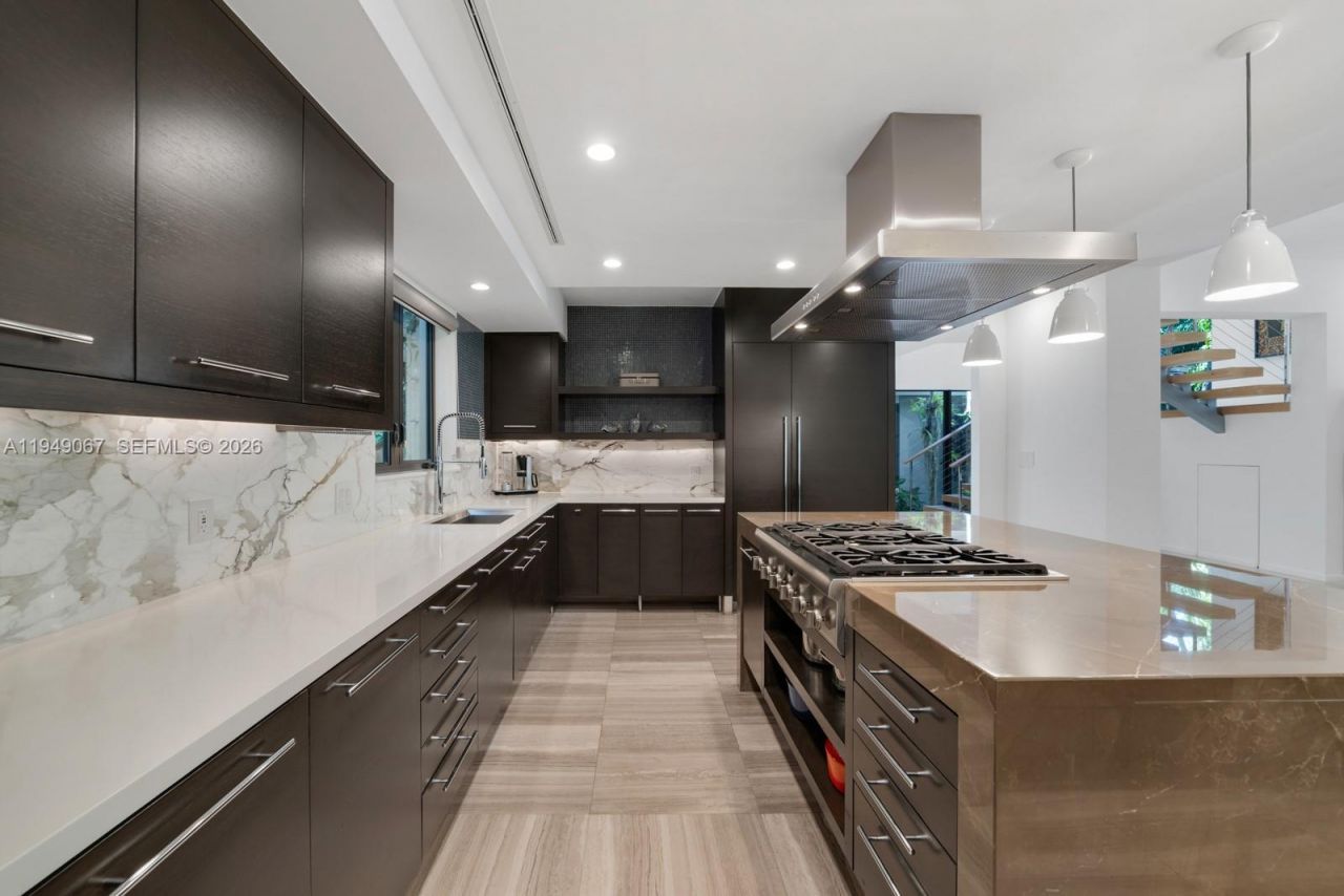 6840 Sunrise Pl , Coral Gables, FL 33133 Photo