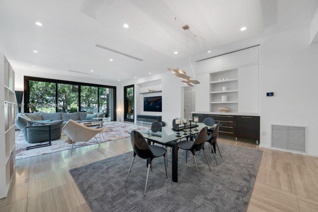 6840 Sunrise Pl , Coral Gables, FL 33133 Photo