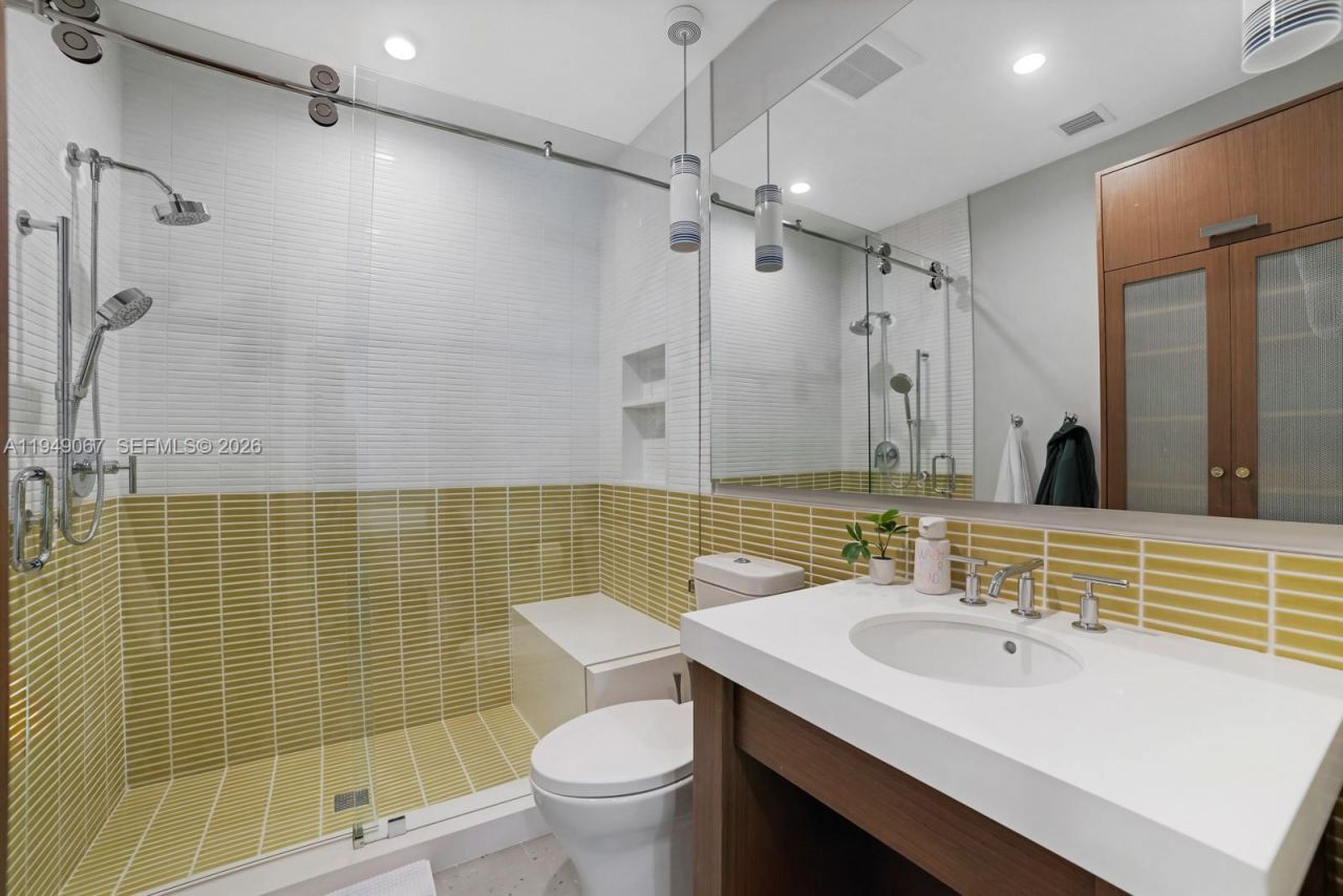 6840 Sunrise Pl , Coral Gables, FL 33133 Photo