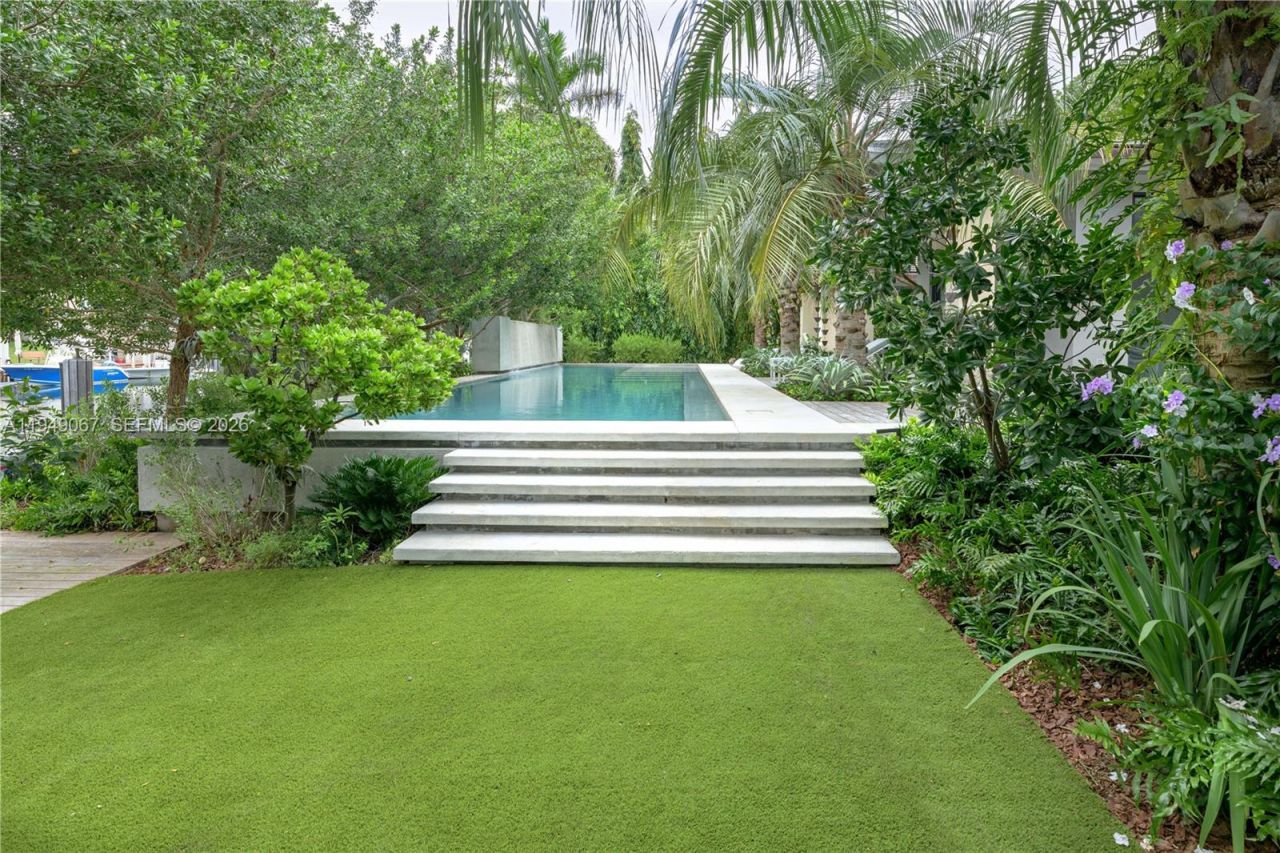 6840 Sunrise Pl , Coral Gables, FL 33133 Photo