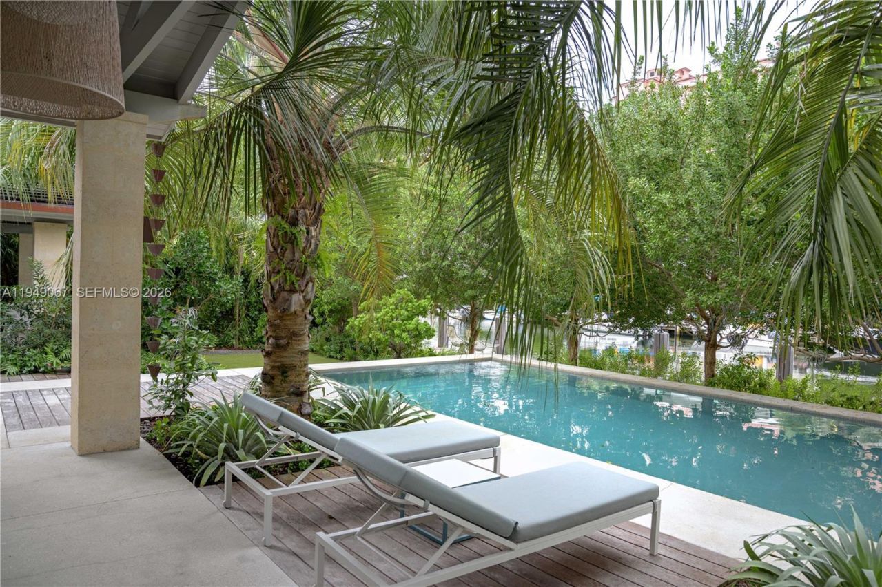 6840 Sunrise Pl , Coral Gables, FL 33133 Photo