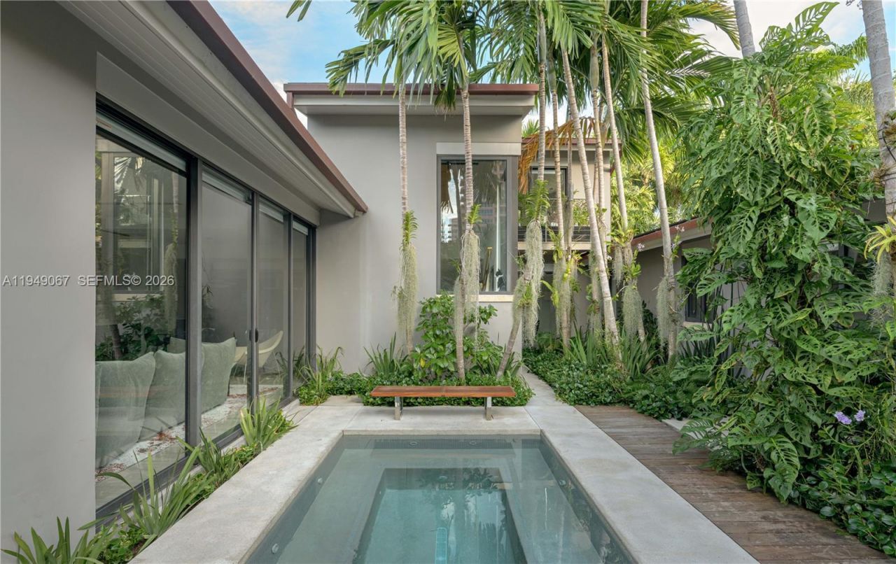 6840 Sunrise Pl , Coral Gables, FL 33133 Photo