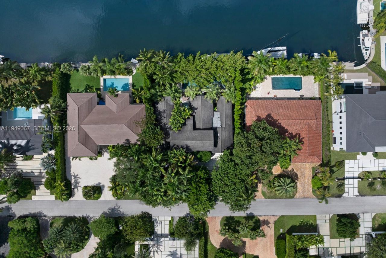 6840 Sunrise Pl , Coral Gables, FL 33133 Photo