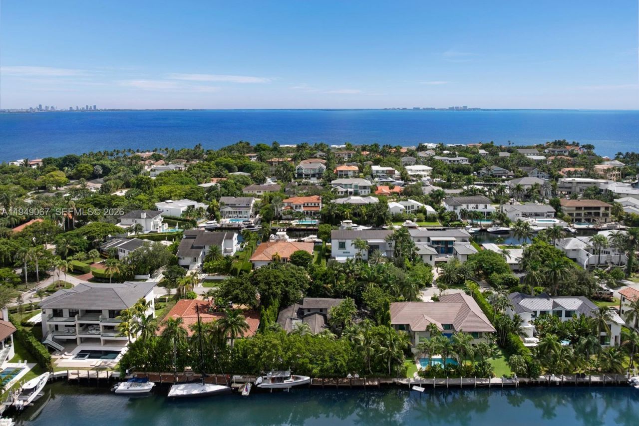 6840 Sunrise Pl , Coral Gables, FL 33133 Photo