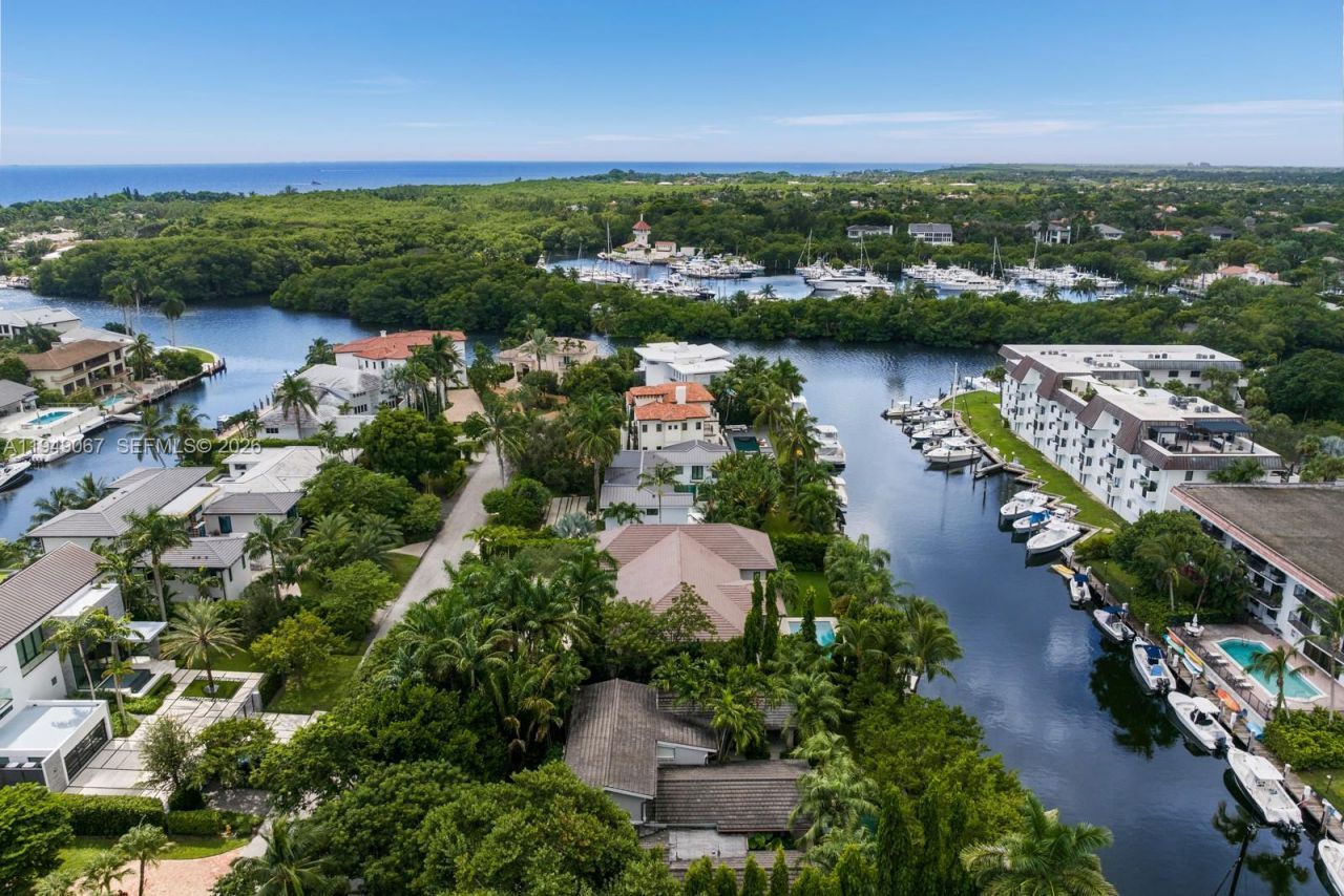 6840 Sunrise Pl , Coral Gables, FL 33133 Photo