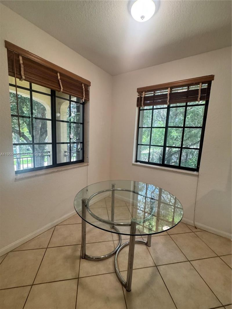 1659 Passion Vine Cir, Unit 18-4, Weston, FL 33326 Photo