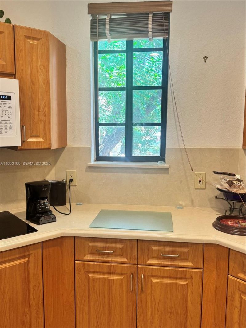 1659 Passion Vine Cir, Unit 18-4, Weston, FL 33326 Photo