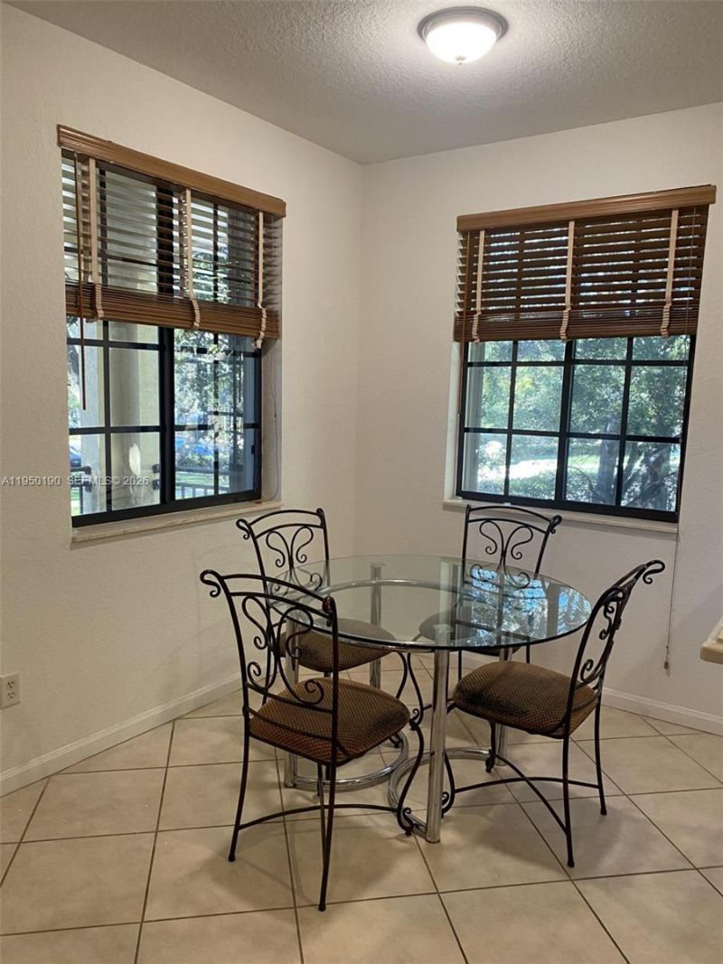 1659 Passion Vine Cir, Unit 18-4, Weston, FL 33326 Photo