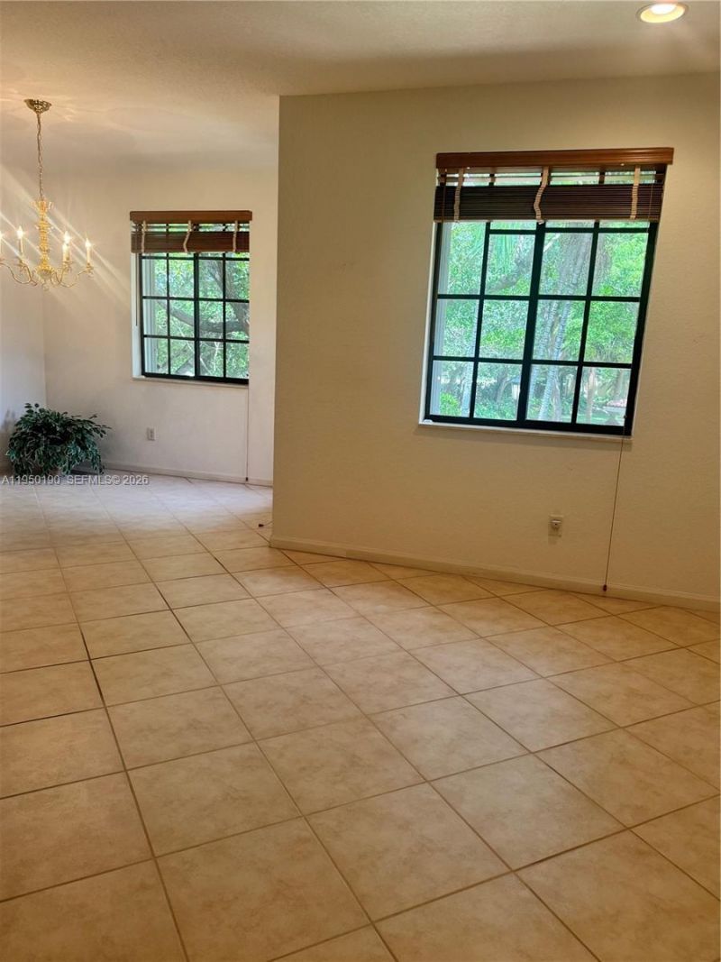 1659 Passion Vine Cir, Unit 18-4, Weston, FL 33326 Photo